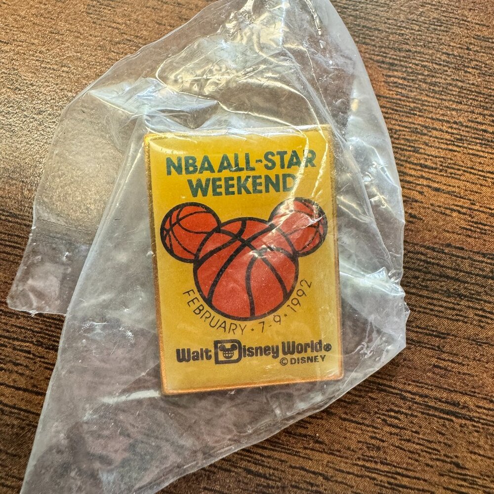 NEW WDW NBA Basketball All-Star Weekend Feb 7-9 1992 Pin DISNEY 7 available!